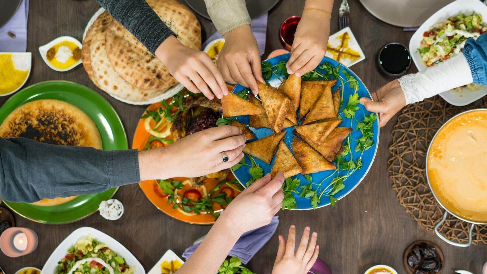 أطعمة لا تقدميها لأسرتك على مائدة السحور في رمضان