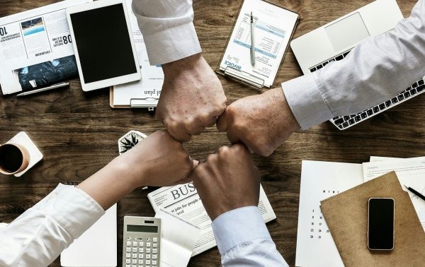 تعميم المنصة الإلكترونية لإحداث المقاولات بكافة ربوع المملكة