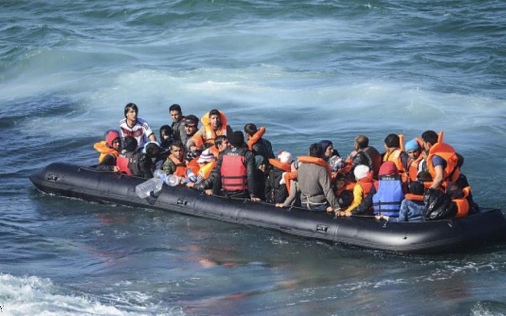 التعذيب والجوع والإهانة.. شاب يروي لـ'كشـ24″ تفاصيل صادمة عن معاناة الحرّاگة' المغاربة
