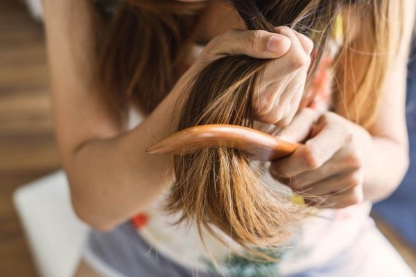 خلطات لعلاج تقصف الشعر المصبوغ وتطويله