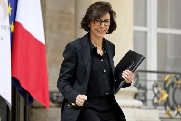 وزيرة الثقافة الفرنسية تجري زيارة رسمية للصحراء المغربية