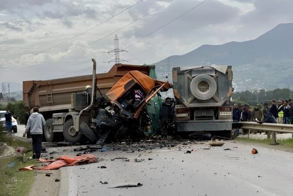 مصرع سائقين في حادث اصطدام عنيف ضواحي تطوان