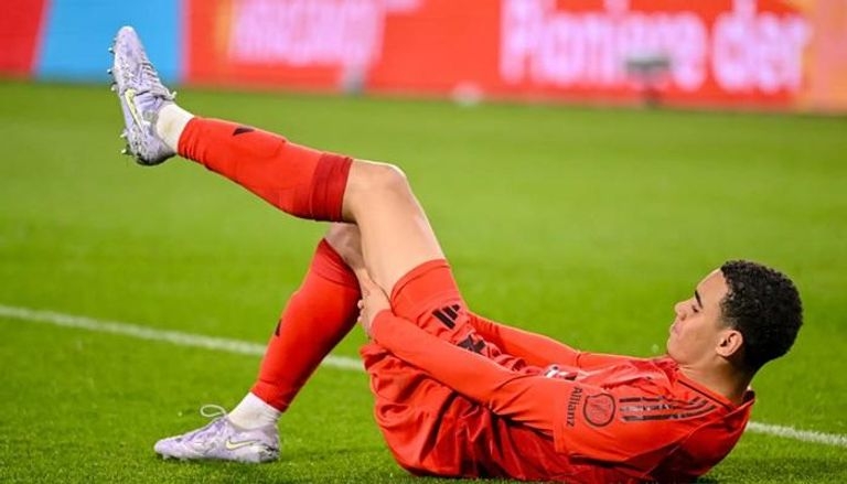 الإصابة تبعد موسيالا 8 أسابيع عن الملاعب