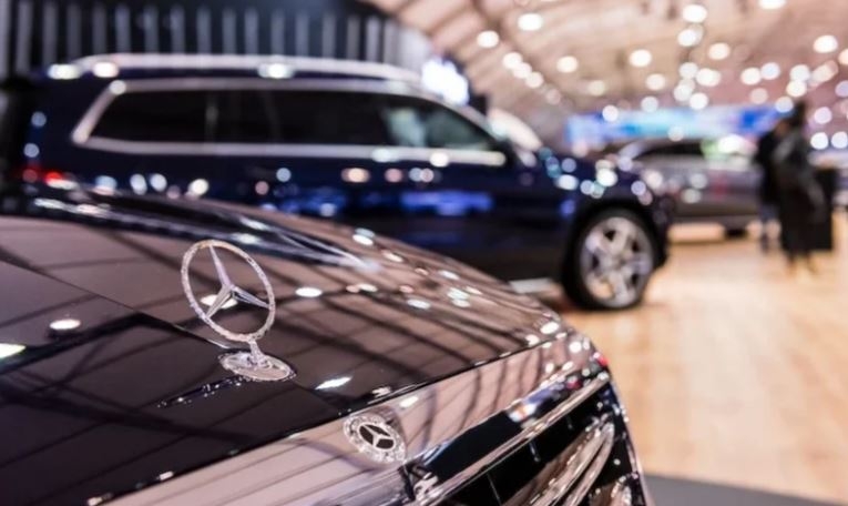 شبهات غسل أموال تلاحق وكالات بيع السيارات الفاخرة في الرباط