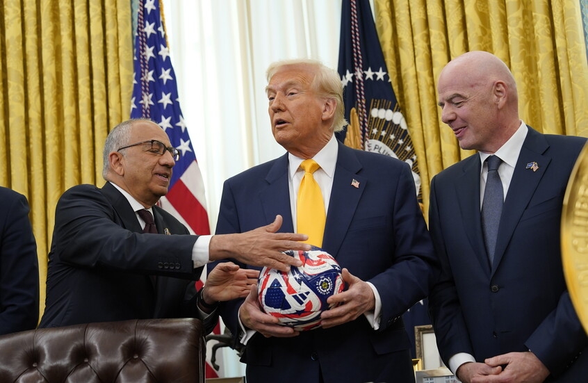 ترامب يهدد خطط الفيفا