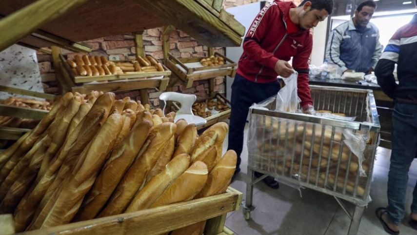 أزمة خبز مرتقبة في ليبيا بعد قفزة قياسية في أسعار الدقيق