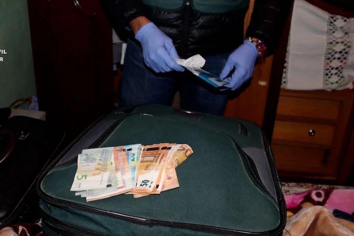 إسبانيا تُفكك شبكة لتهريب مغاربة من رومانيا مقابل 3000 يورو للفرد