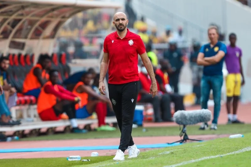 فيفا: الركراكي أبدع في صناعة مجد الوداد
