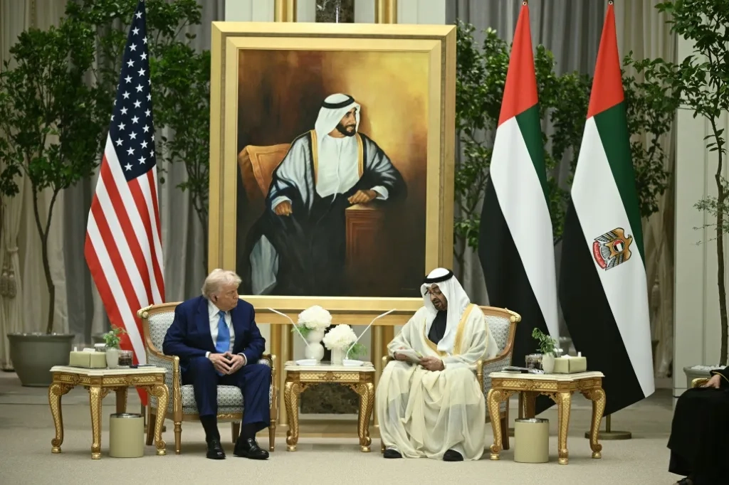 ترامب يختتم في الإمارات جولته الخليجية