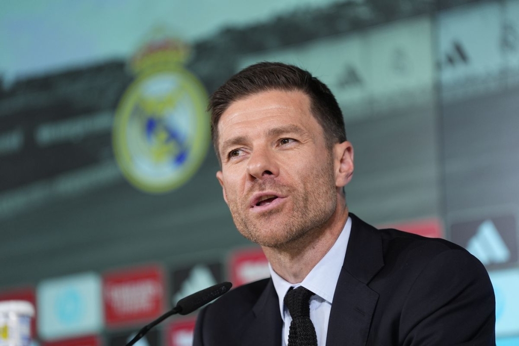 ألونسو: سنحقق إنجازات كبيرة تليق بريال مدريد
