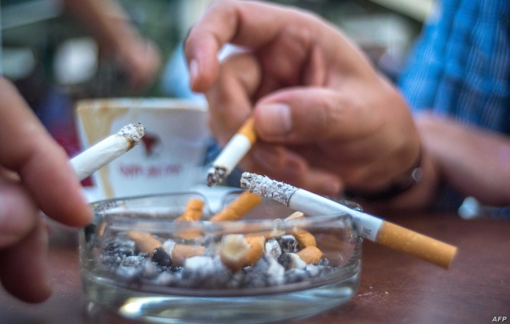 عقوبات تنتظر المدخنين في الأماكن العامة