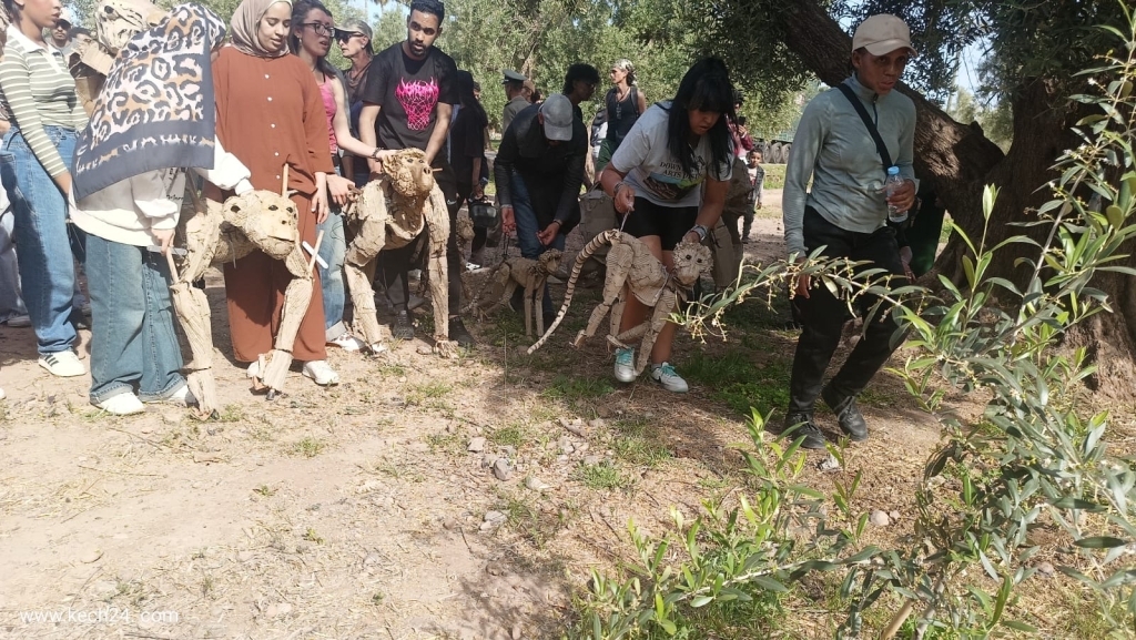 مراكش عرض 'القطعان' بحدائق المنارة: فن راقٍ برسائل بيئية وسط حضور جماهيري كثيف+ الصور