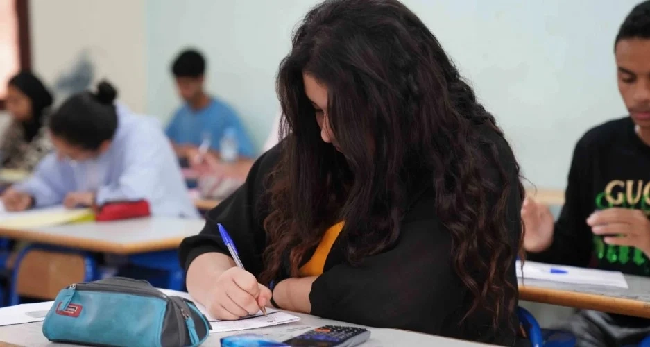 التلميذين هبة بناني وعمر الحريري يحصلان على اعلى معدل في الباك بالمغرب