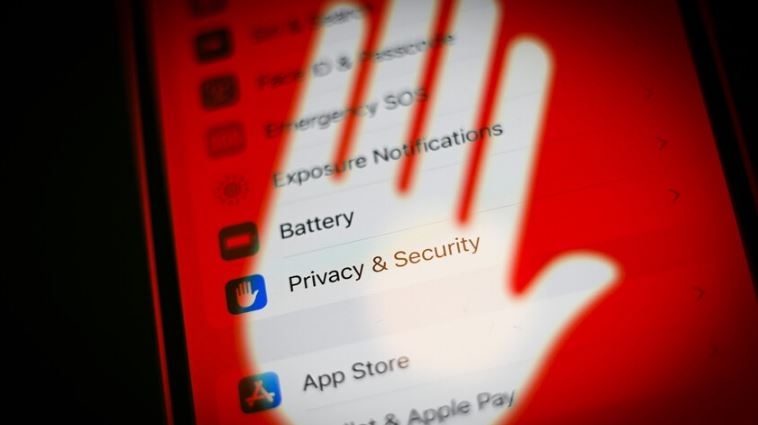 تحذيرات من رسائل احتيالية تظهر لمستخدمي 'يوتيوب' عبر هواتف آيفون