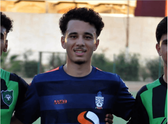 البحرية الجزائرية تقتل لاعب كرة قدم مغربي