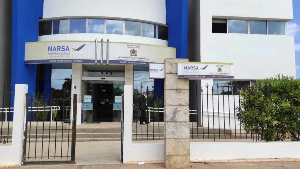 تعديل لوحات تسجيل العربات لمغادرة المغرب..قرار جديد لـ'نارسا' يثير الجدل