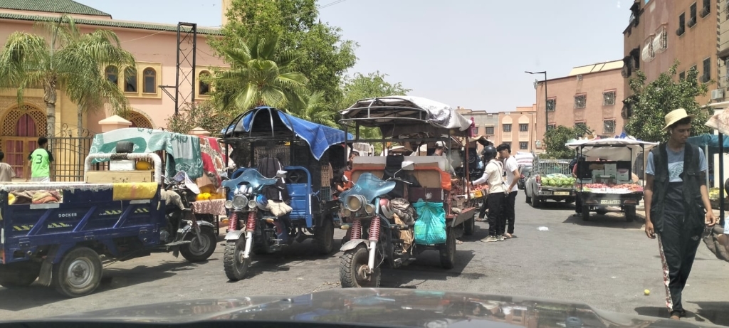 فوضى العربات بمحيط مسجد الأميرة تُقلق ساكنة حي معطى الله بمراكش