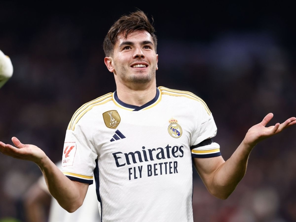 دياز يقترب من تجديد عقده مع ريال مدريد