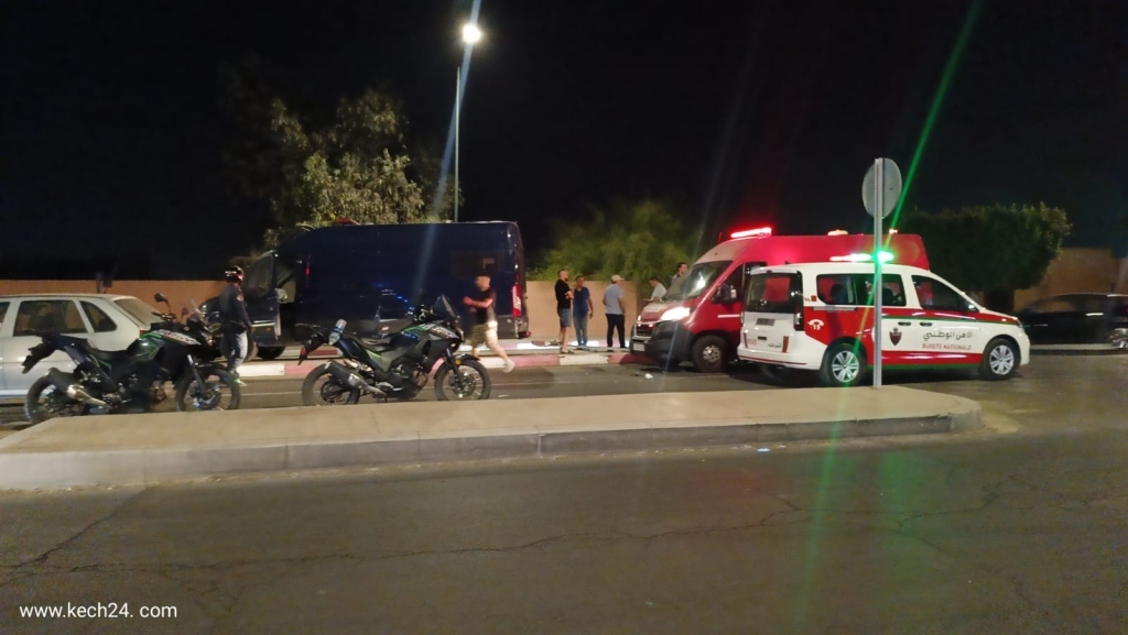 عاجل.. سيارة لنقل السجناء تصطدم بسيارة خفيفة بمراكش والحصيلة اصابة شخصين