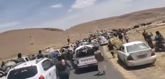 قبائل أرحب تنفذ اعتصاماً قبلياً في عمران احتجاجاً على اختطاف ابنة القتيل ردمان