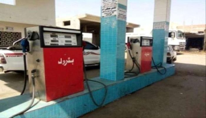 شركة النفط اليمنية بعدن تعلن تخفيض سعر البنزين تزامنًا مع تعافي العملة المحلية