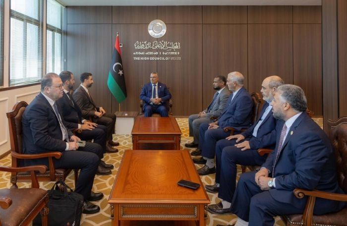 ليبيا وسوريا تتفقان على خطوات لتعزيز العلاقات الثنائية وإعادة افتتاح السفارة السورية في طرابلس