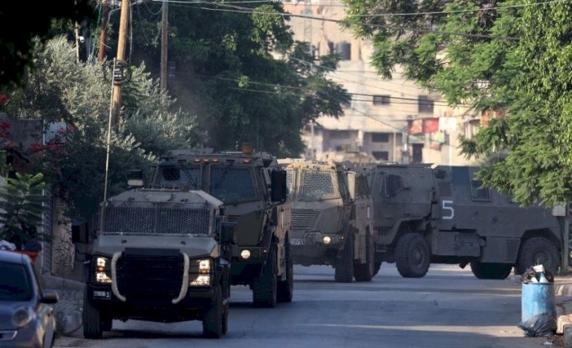 الاحتلال يقتحم بلدة الرام وحي البستان ويعتقل شقيقين مقدسيين