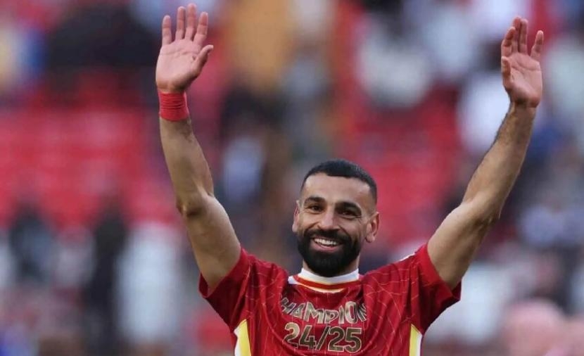 "باحتفال النظارة".. محمد صلاح يقلد لامين جمال