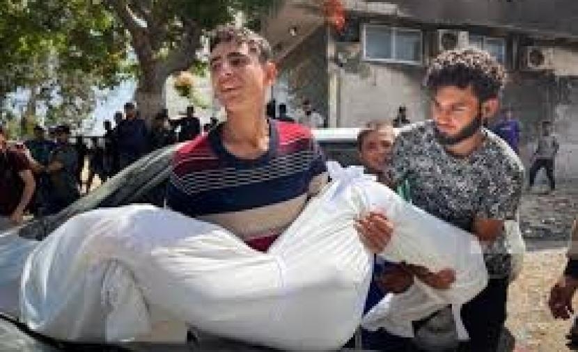 شهيدان ومصابون جراء قصف الاحتلال خيمة نازحين في مواصي خان يونس