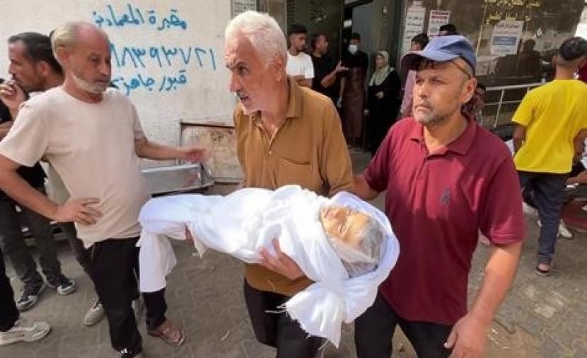 ثمانية شهداء إثر قصف الاحتلال منزلا في حي الزيتون
