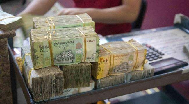 استمرار الهبوط التاريخي في سعر صرف الدولار والريال السعودي أمام العملة الوطنية (تحديث)