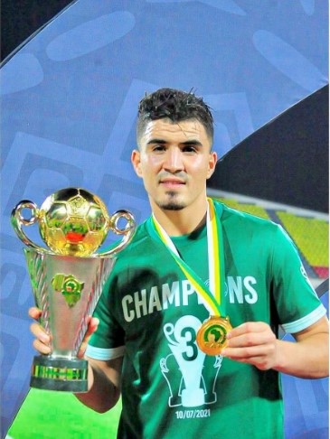 توصل نادي الاتحاد الليبي إلى اتفاق مع لاعب خط الوسط الرجاء المغربي