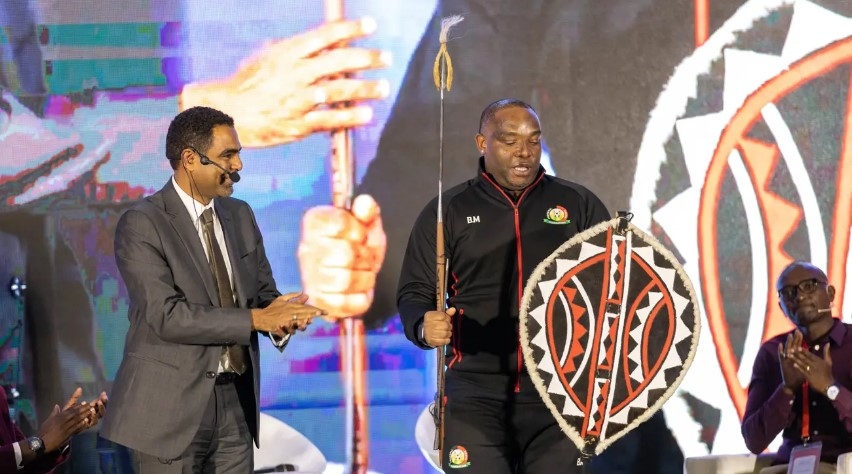 أسطورة جنوب أفريقيا مدربًا جديدًا للمنتخب الكيني
