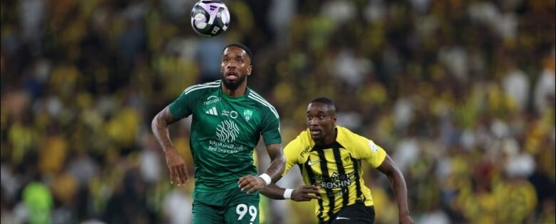 بنزيما يضمن التعادل لنمور الاتحاد في ديربي جدة