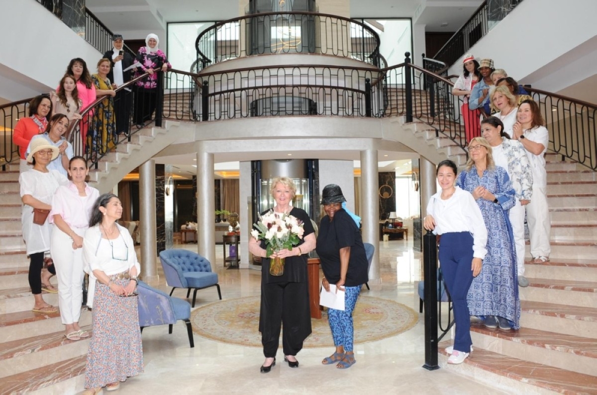 IWG hosts a joyful summer gathering by the beach