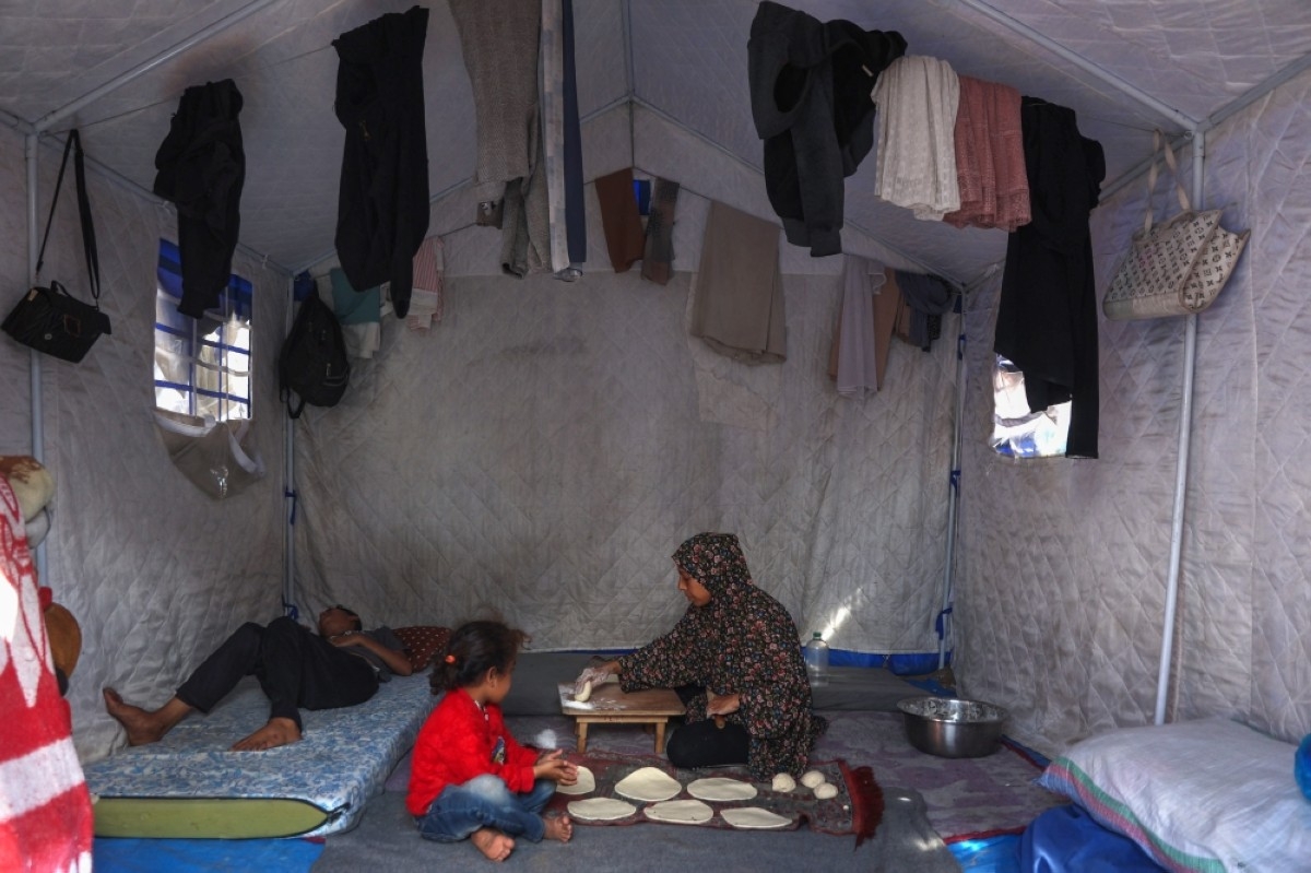 For besieged Gazans, famine overshadows new Zionist threat