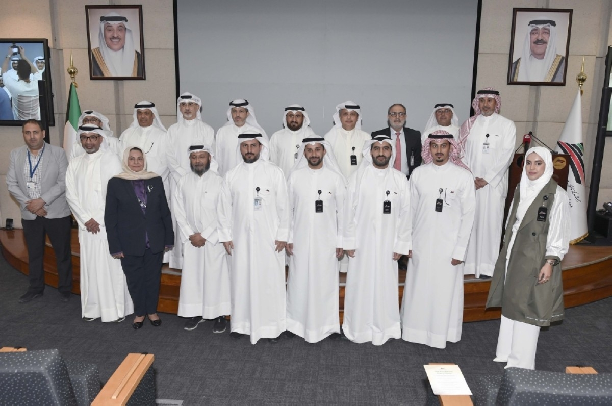 KOTC inaugurates solar power plants at LNG stations