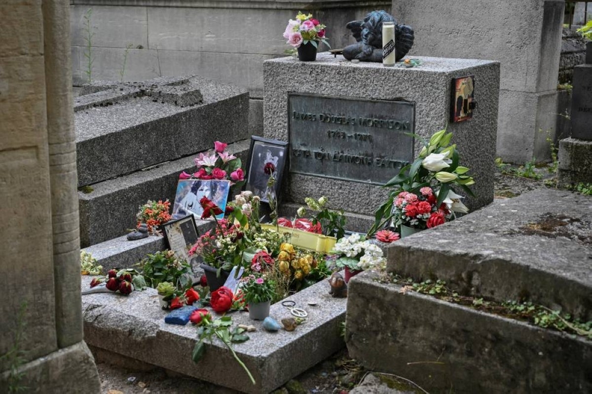 Jim Morrison bust found in France, 37 years after theft