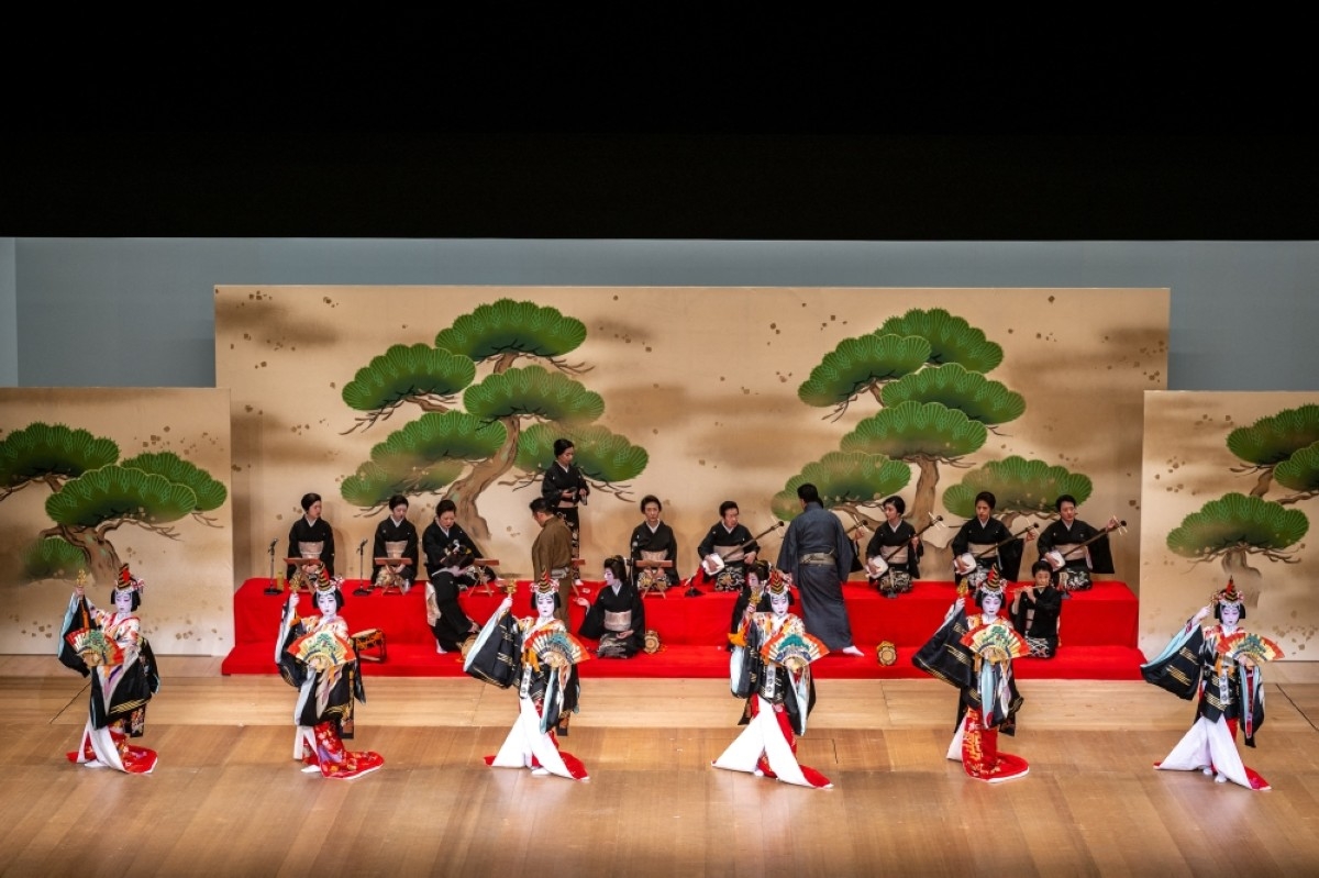 Century-old Tokyo geisha festival revives dying art