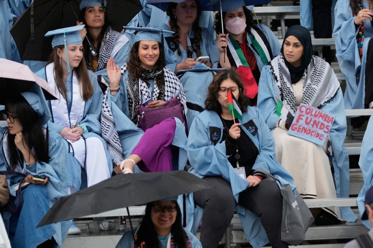 ‘Free Mahmoud' cries at Columbia Univ graduation
