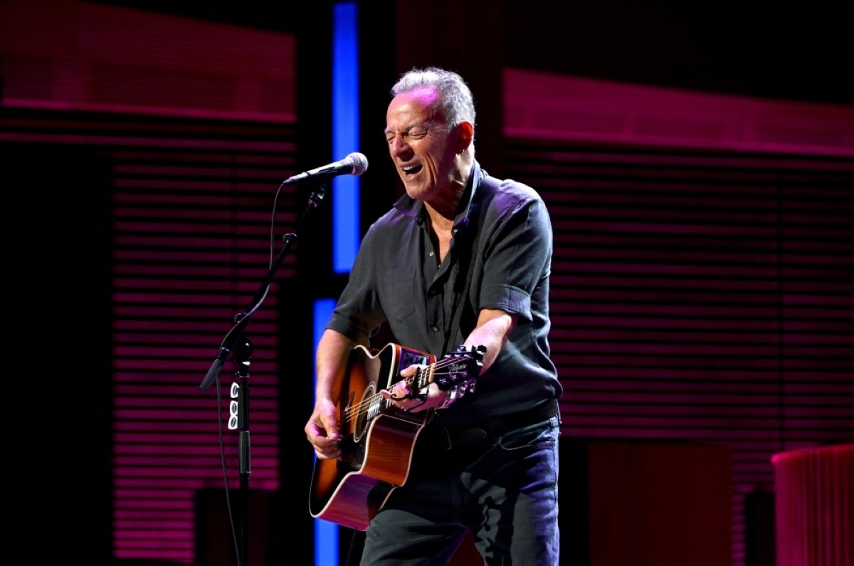 Springsteen releases surprise EP, including scathing Trump criticism