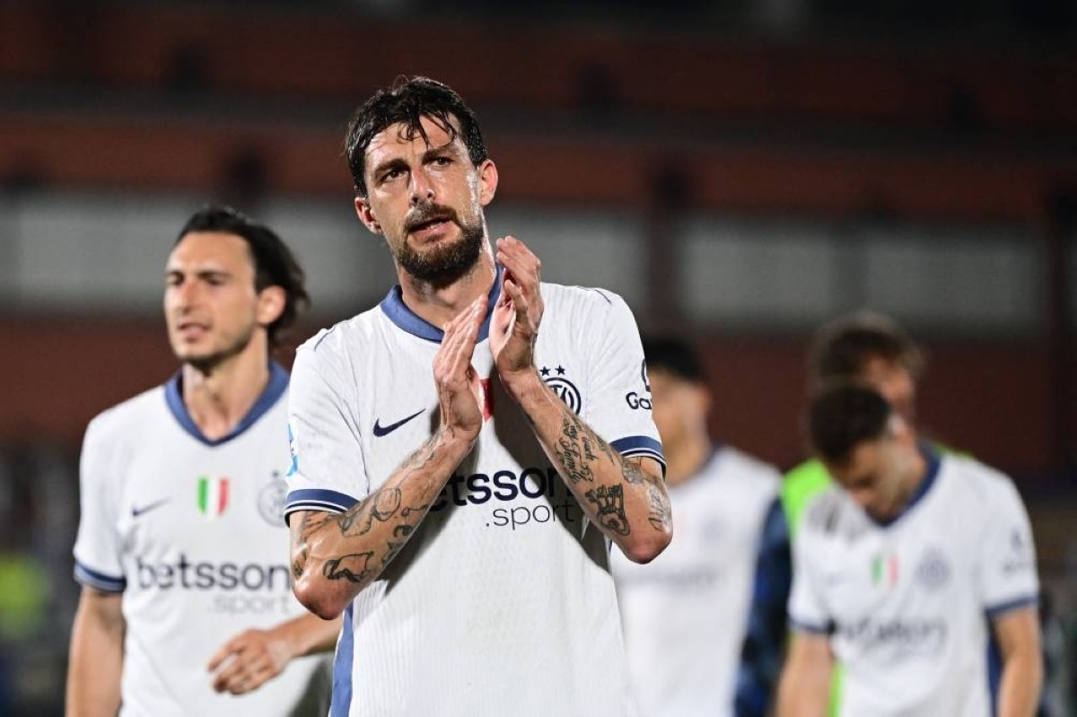 Rugged Acerbi, the symbol of Inter's bid to make history
