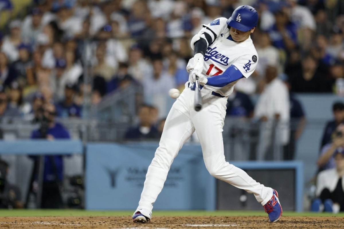 Shohei Ohtani's 2 HRs lift Dodgers over Yanks in Series rematch