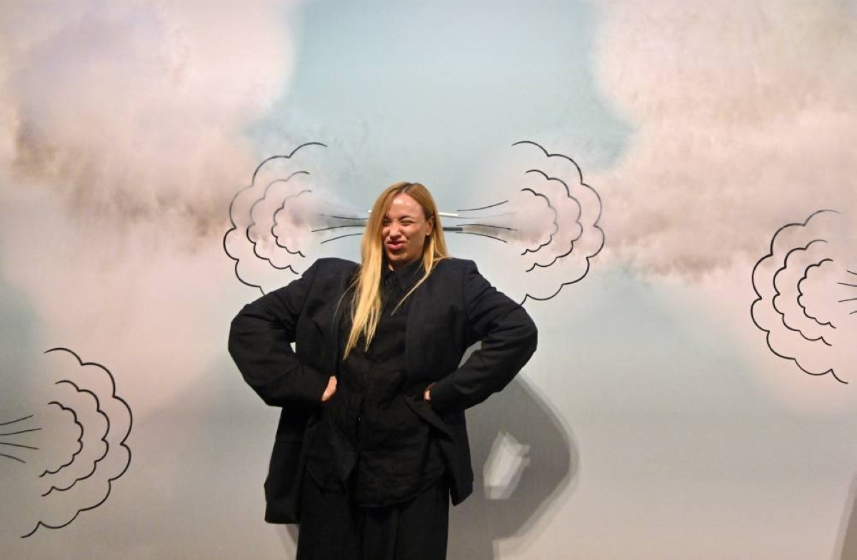 Kyiv exhibition helps relieve stress of war