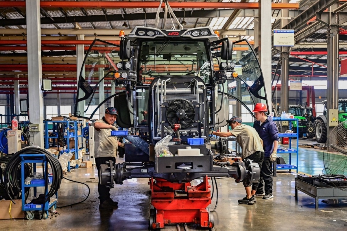 China's factory activity hits lowest since 2022