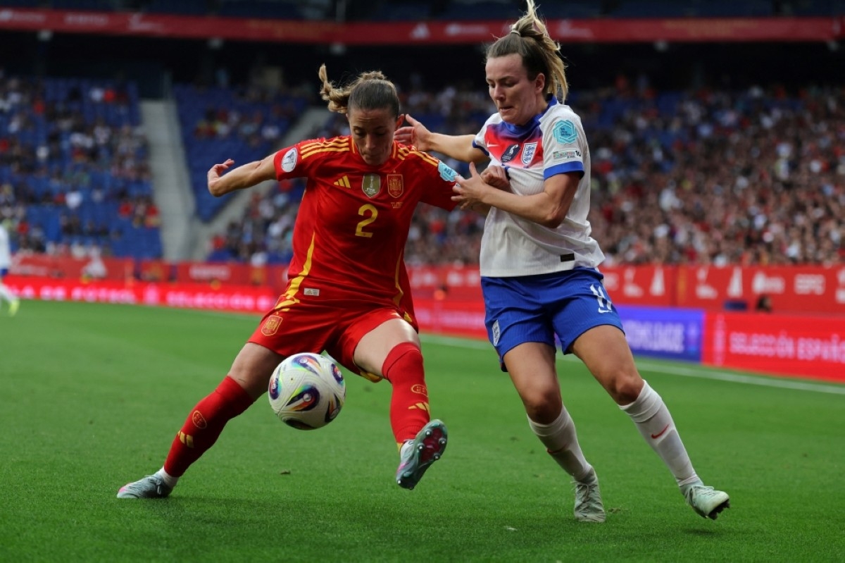 Pina fires Spain past England into women's Nations League semis