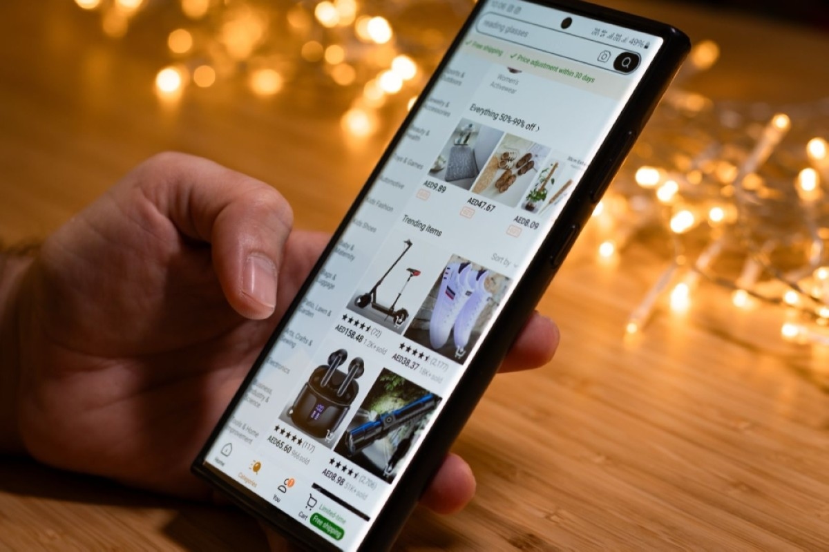 The digital hoarders: Why Temu has a grip on Kuwait's Gen X men