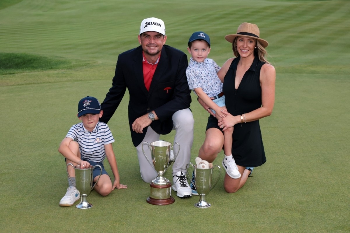 Bradley edges Fleetwood to win PGA Travelers