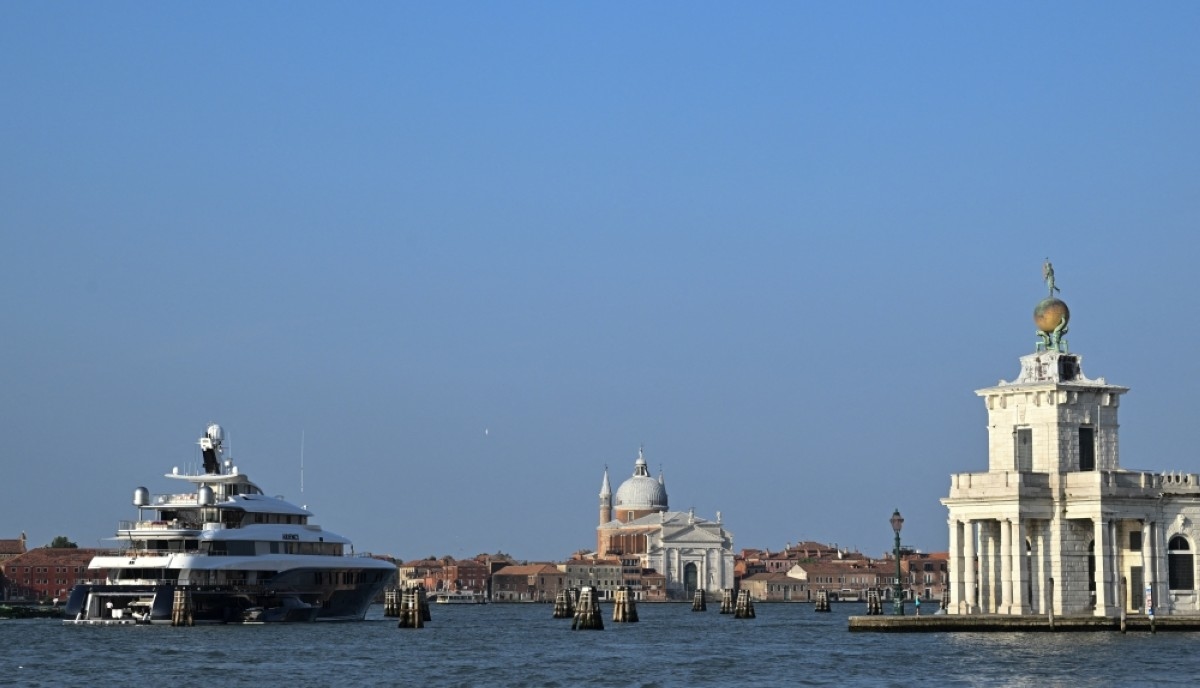 Locals bitter over Jeff Bezos' upcoming Venice wedding