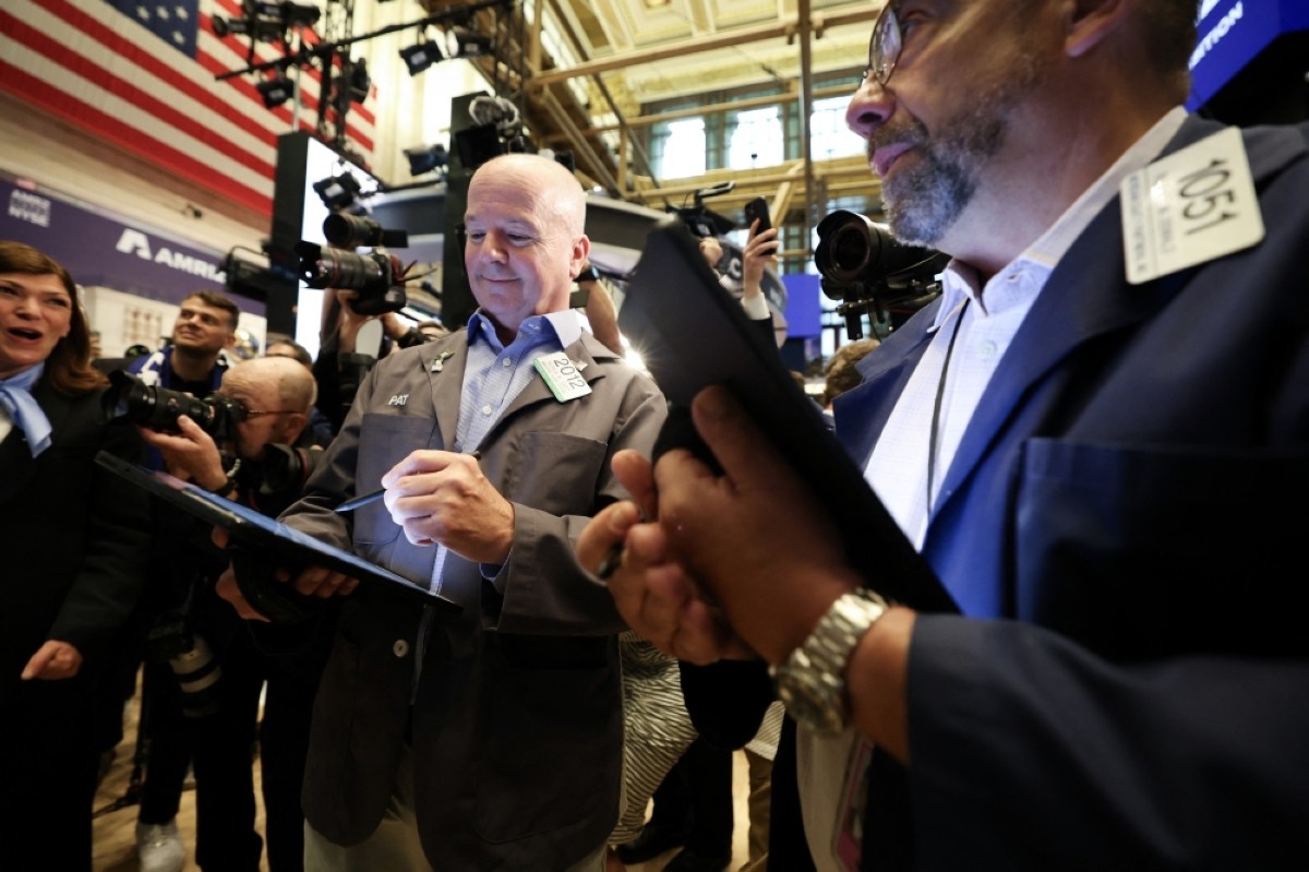 Markets rally, but Trump's chaotic policies cause angst